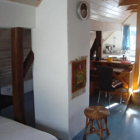 Dachgeschossappartement, Wochen-monatsweise Апартаменты Fuldabruck