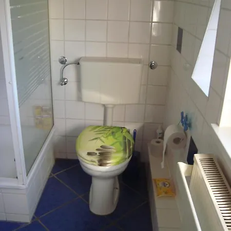 Dachgeschossappartement, Wochen-monatsweise Апартаменты Fuldabruck